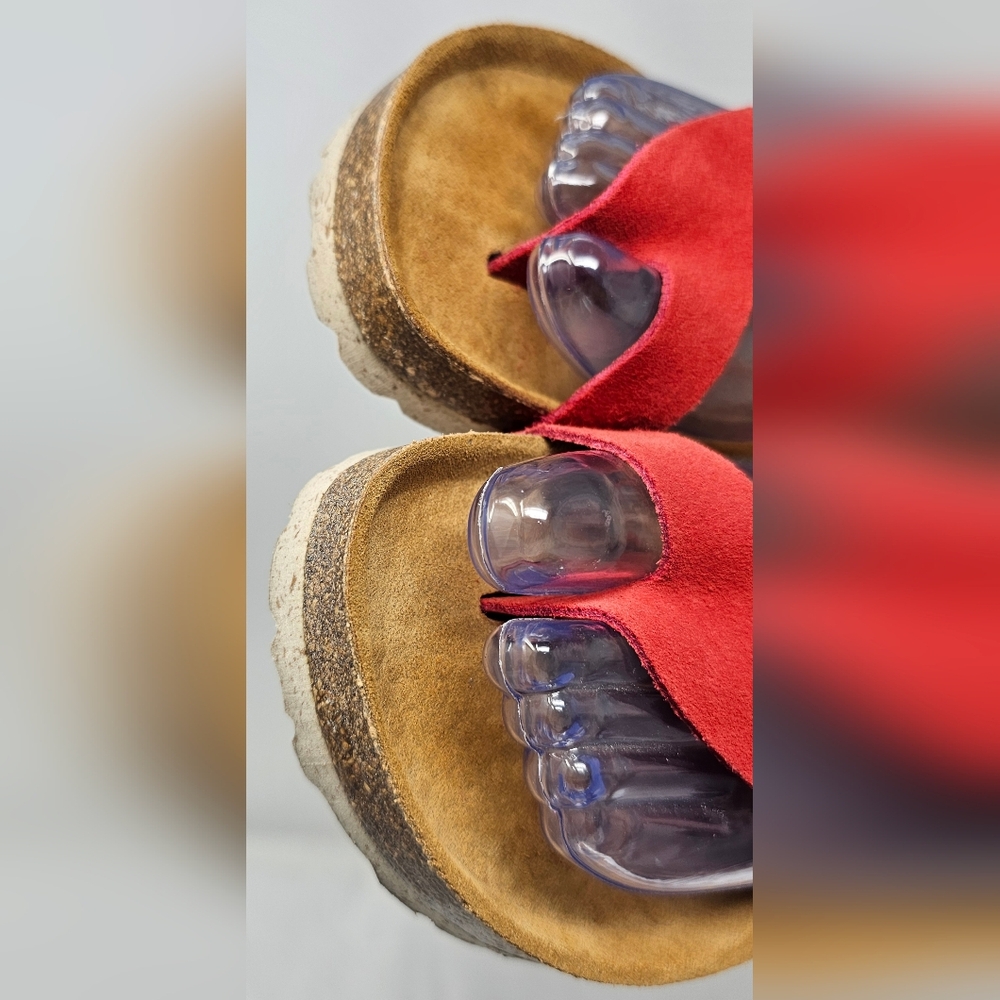 BioStep Women's Red Suede Buckle Thong Sandals Cork Footbed Size 7.5 NEW - Picture 3 of 13